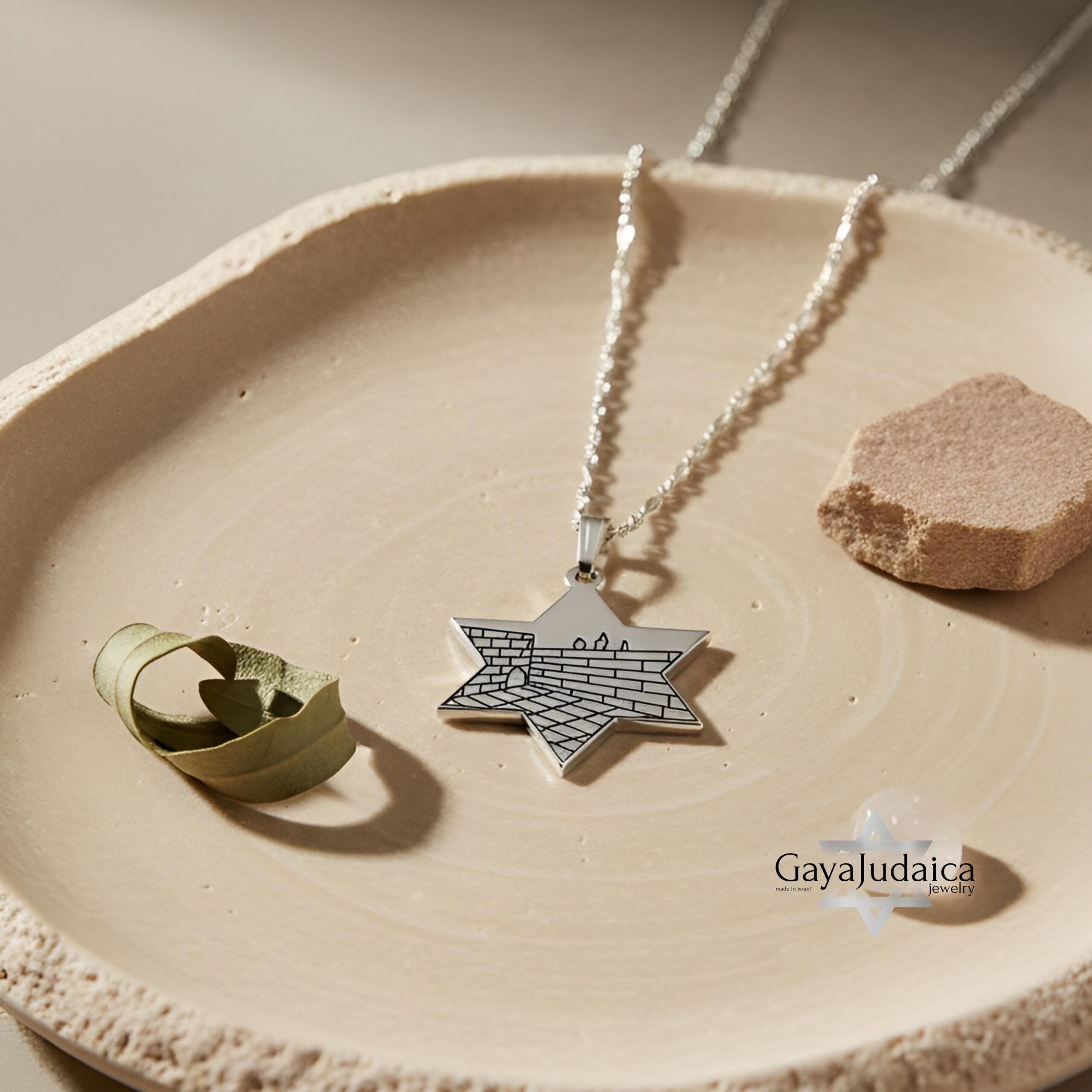 Star of David Western Wall Engraving Necklace — Israeli Pendant Star of David Western Wall Engraving Necklace — Israeli Pendant