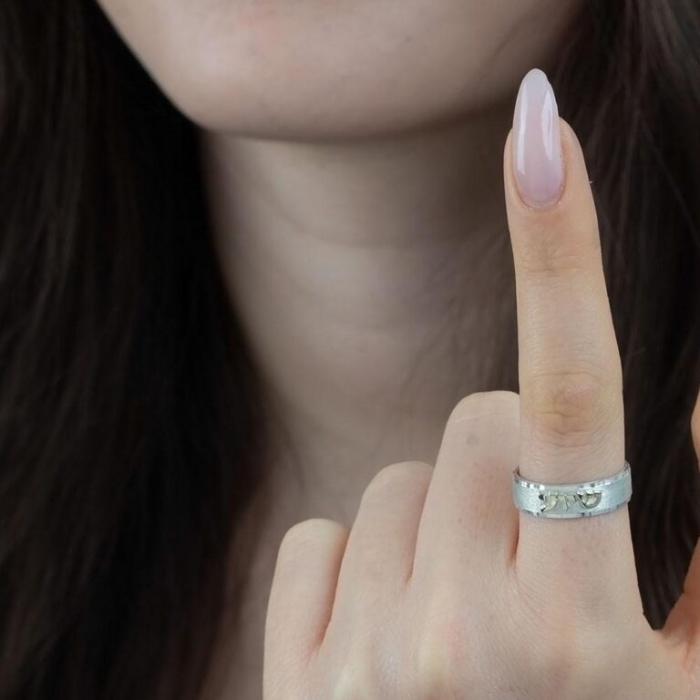 Two-tone Hebrew ring, handmade in Israel