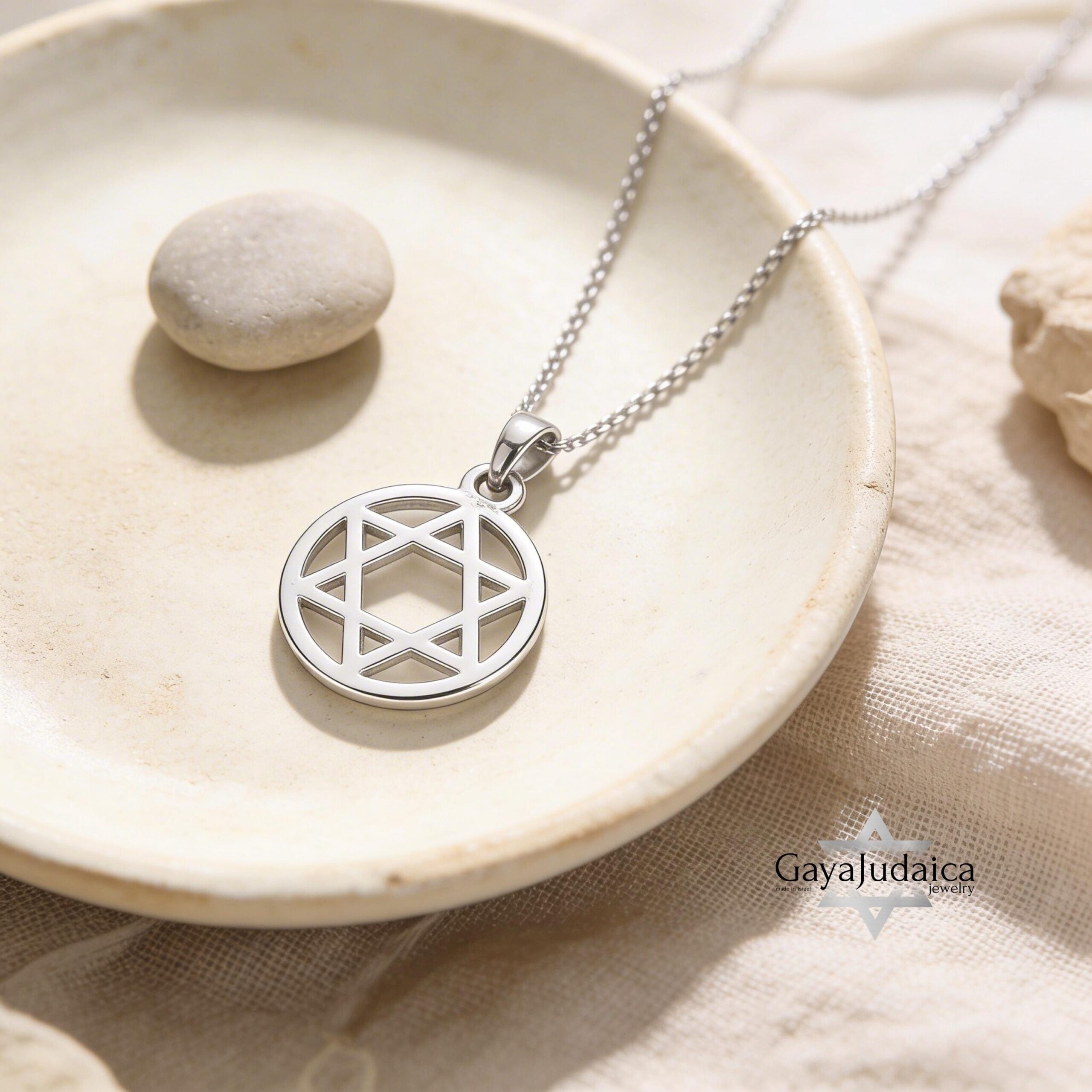 Jewish Star Necklace 14K Solid Gold, Circle Frame Pendant 18mm, Yellow or White Jewish Star Necklace 14K Solid Gold, Circle Frame Pendant 18mm, Yellow or White